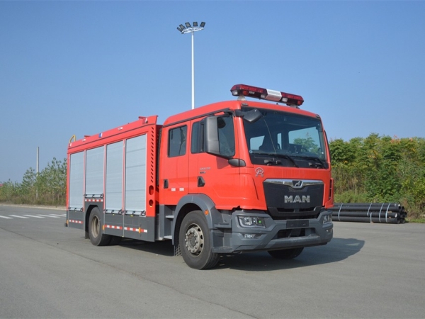 德國(guó)曼恩壓縮空氣泡沫消防車